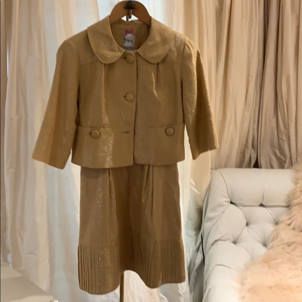 Dress - Picture 6 of 7